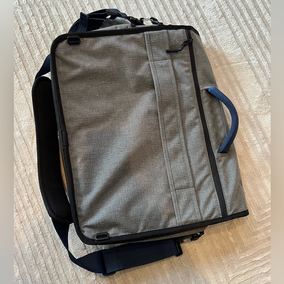 Timbuk2 Messenger Bag - Picture 2 of 3